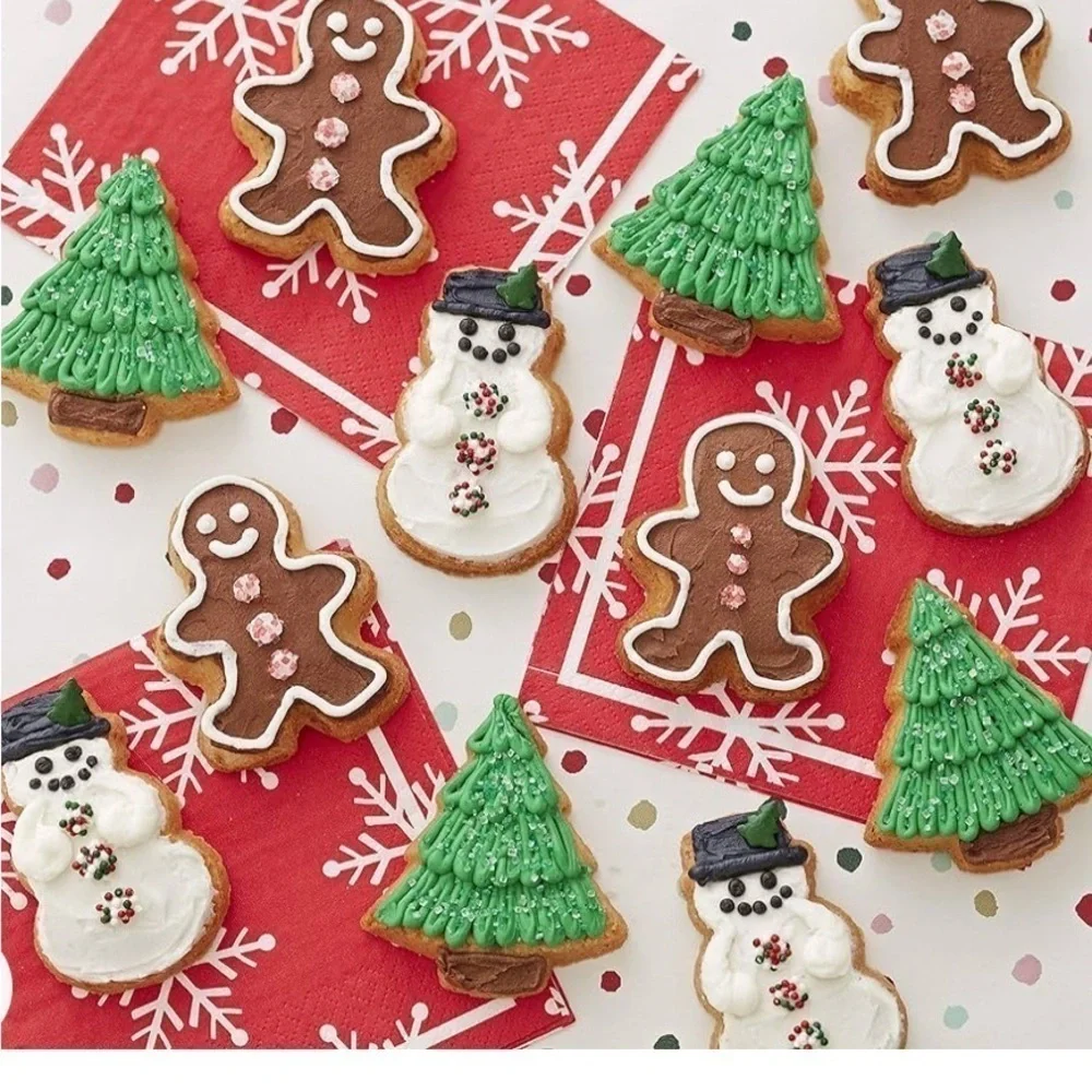 Wilson Preformed Cookie Bakeware - Christmas - Winter - Gingerbread, Tree, Star - Picture 3 of 14